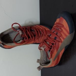 Puma Sneakers